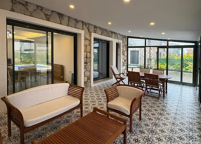 Villa With Private Pool In The Heart Of Vineyard & Gastronomy Routes